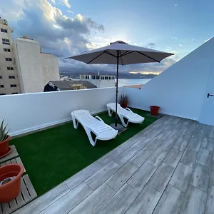 beach-apartment-rooftop-lounge.in-canary-islands.com/